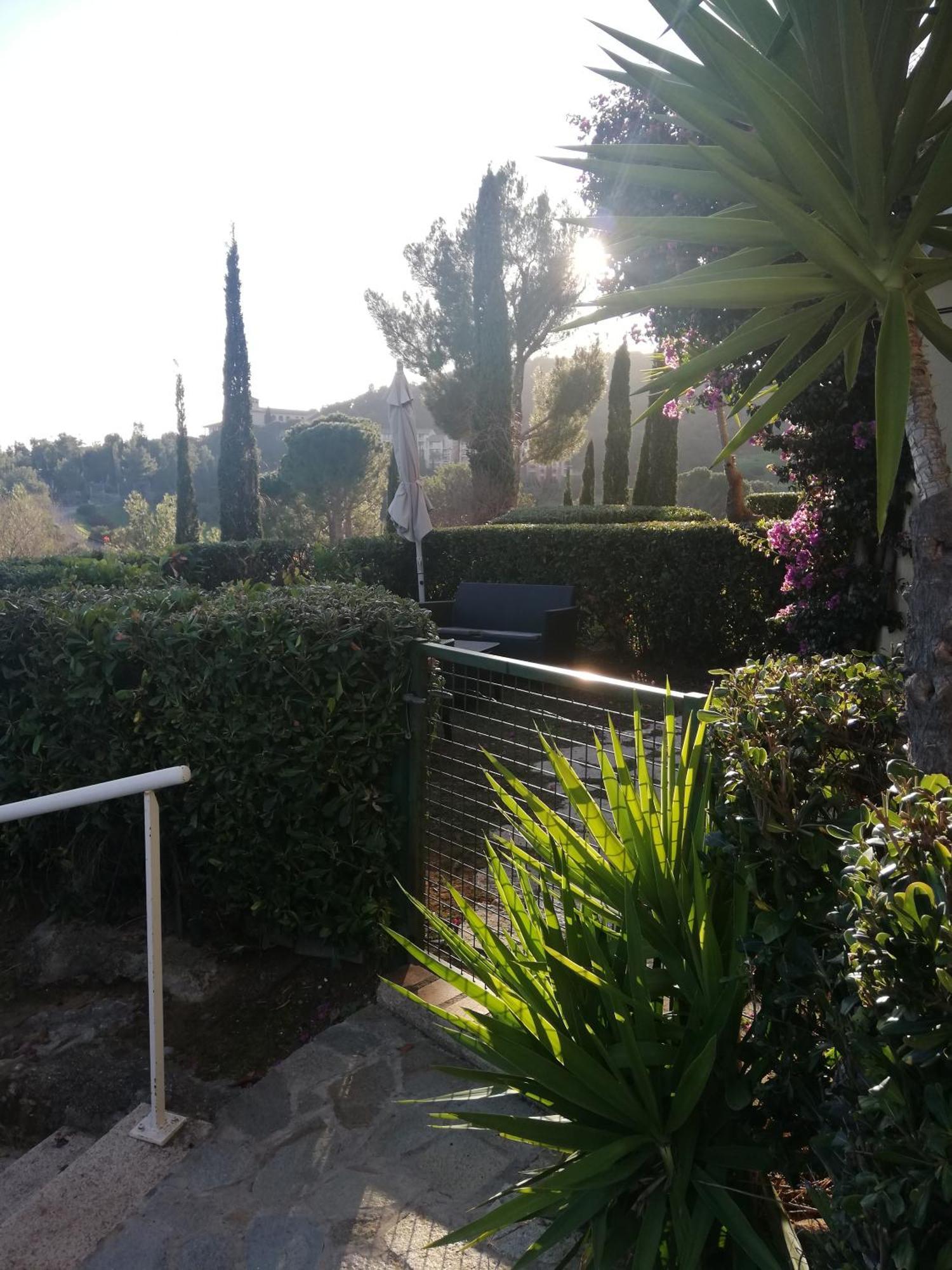 T2 En Rez De Jardin Privatif Cloture , Cap Esterel Pierre Et Vacances ,Piscine Chauffee Des Le 05 Avril Au 02 Novembre Сен-Рафаэль Экстерьер фото